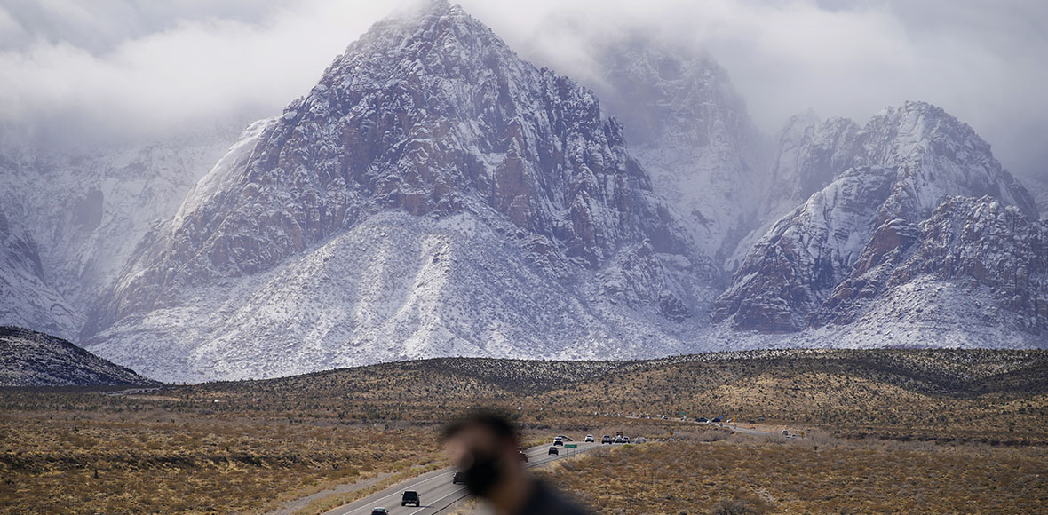 Ο πλανήτης έρχεται αντιμέτωπος με την πανδημία και τον χειμώνα